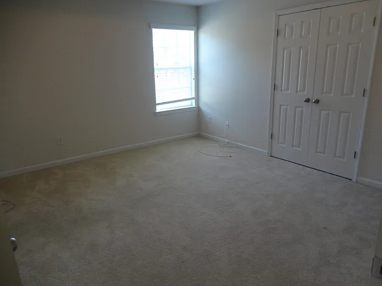 1040 Baltic Way — Photo 14