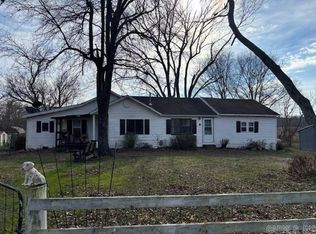 555 Pleasant Run Rd, Mammoth Spring, AR 72554
