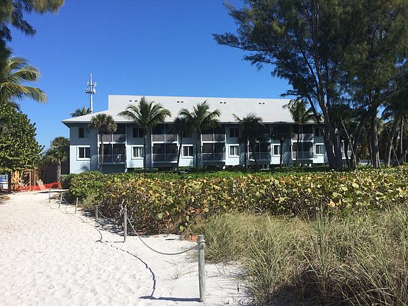 Plantation Beach Club