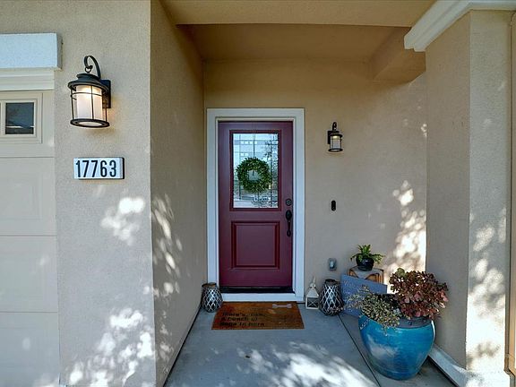 4th image of 17763 McLaughlin Ct
