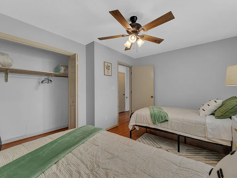 1705 W Lakeview Dr #1 — Photo 15