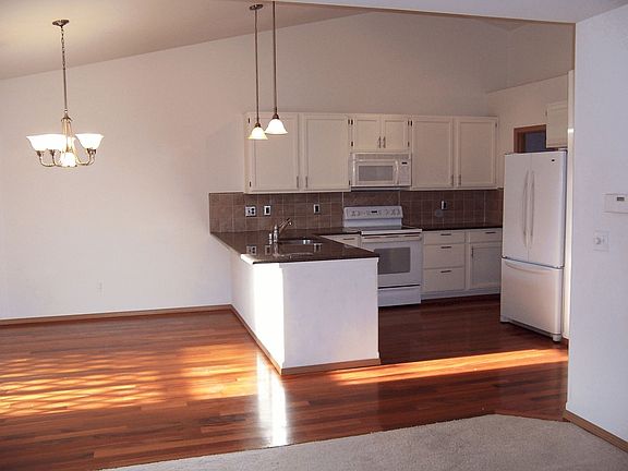 5th image of 8912 174th Street Ct E
