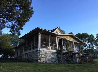 512 Dunbar Ave, Excelsior Springs, MO 64024