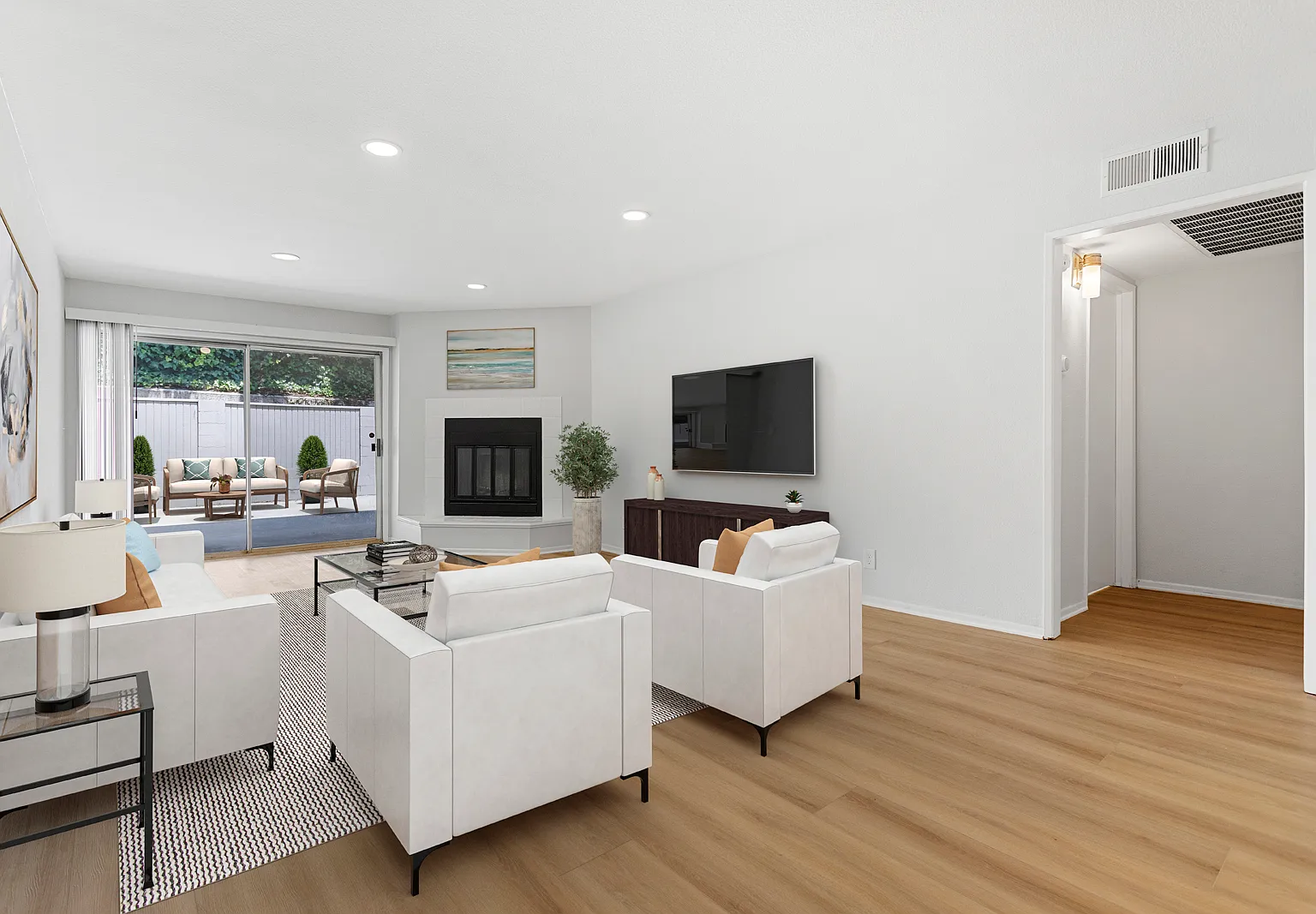 1626 Malcolm Ave — Photo 4