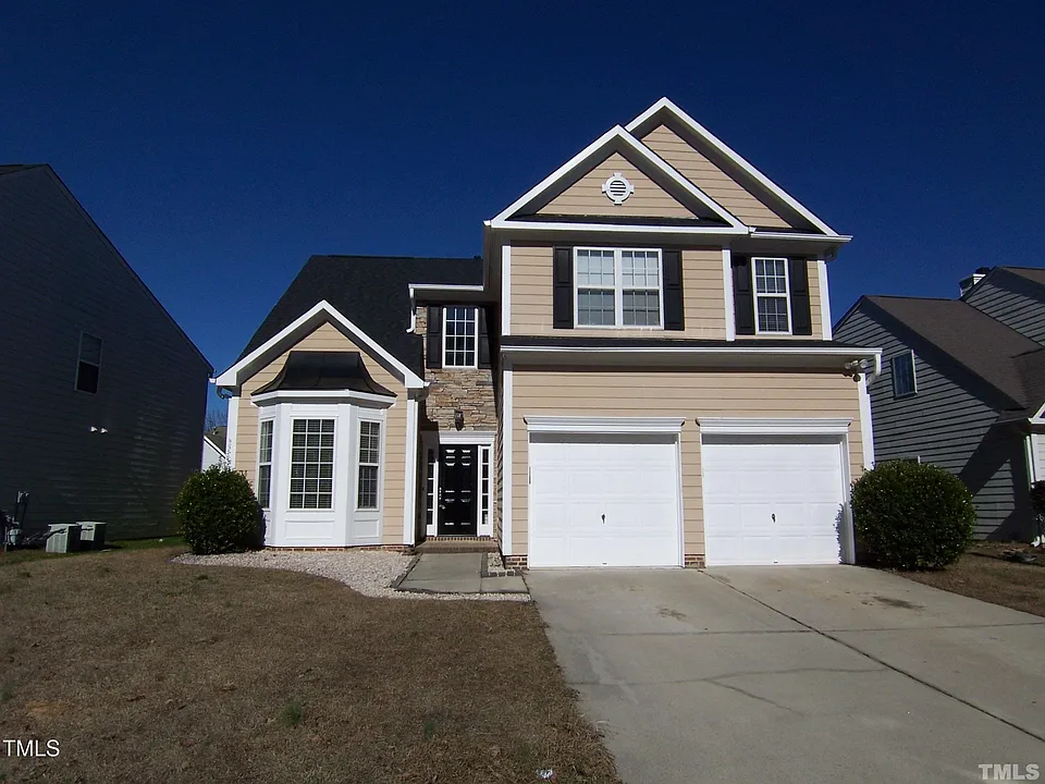 5525 Keowee Way