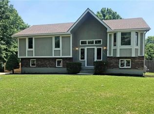 7511 N Rhode Ave, Kansas City, MO 64152