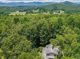 26 Birchwood Ln, Franklin, NC 28734