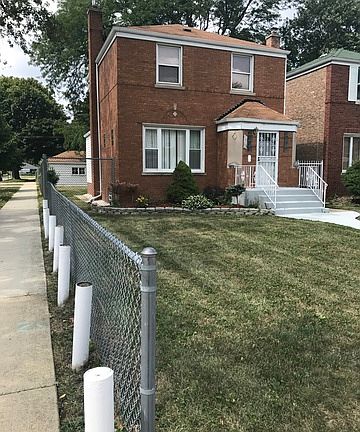 2nd image of 7758 S Hoyne Ave