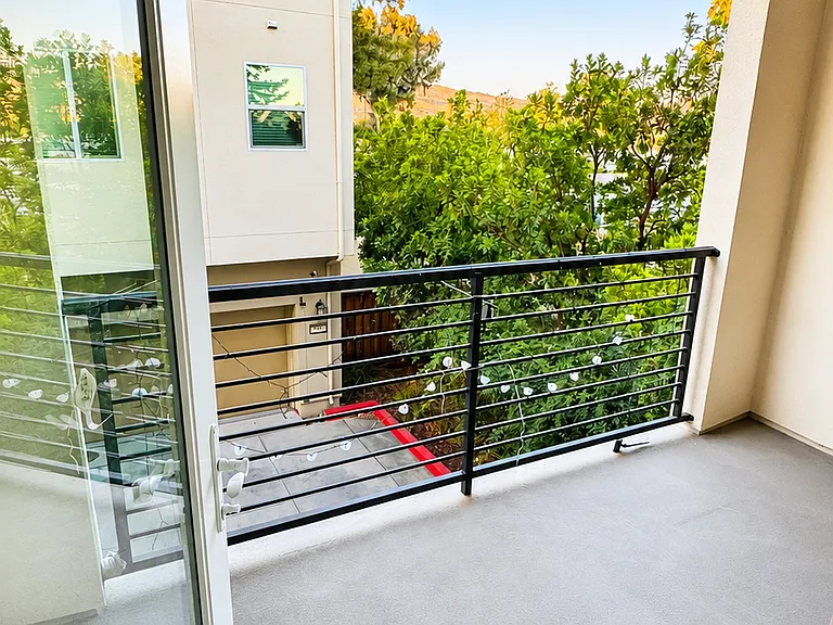 2F Balcony