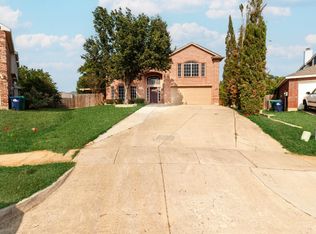 7001 Livingston Dr, Denton, TX 76210