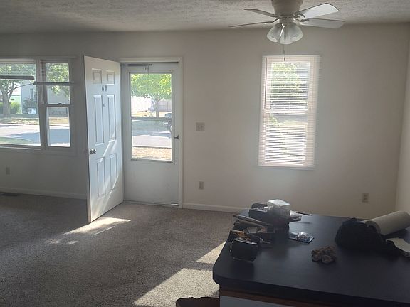 3rd image of 6A Charles St #A