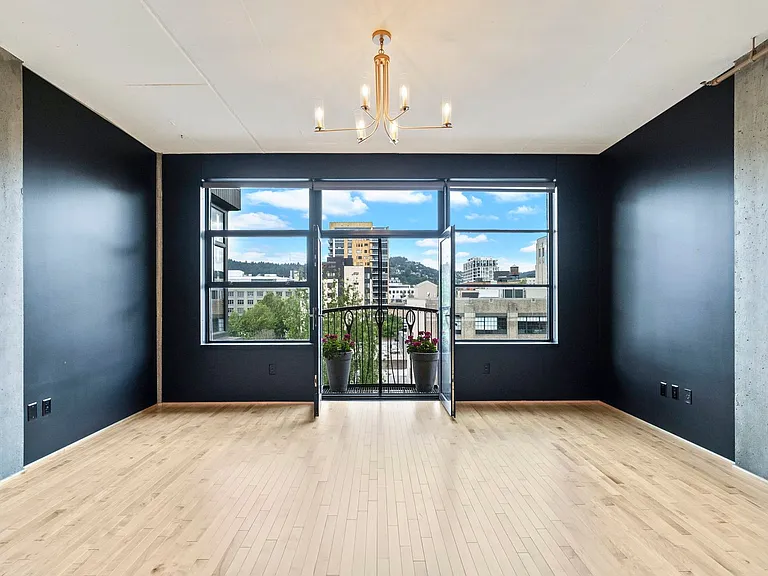 333 NW 9th Ave #702 — Photo 3