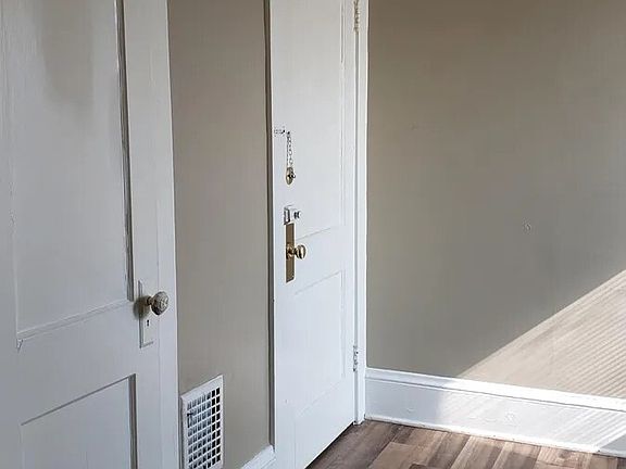5th image of 1222 W 26th St #3