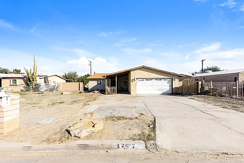 43102 Nairobi Dr Photo 1