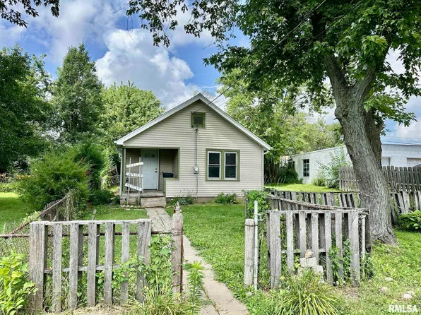 3807 S Chalmers Ave, Bartonville, IL 61607