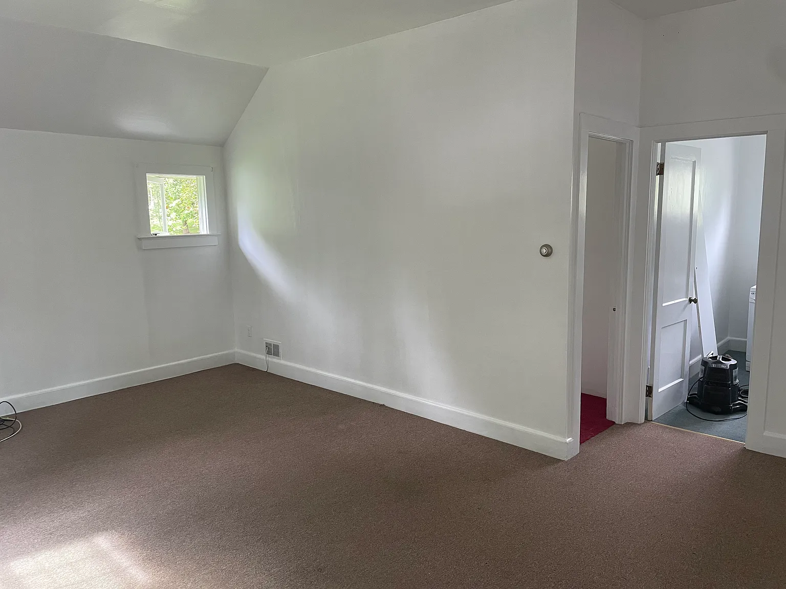 1 bed, 500 sqft, $1,800 — Photo 3