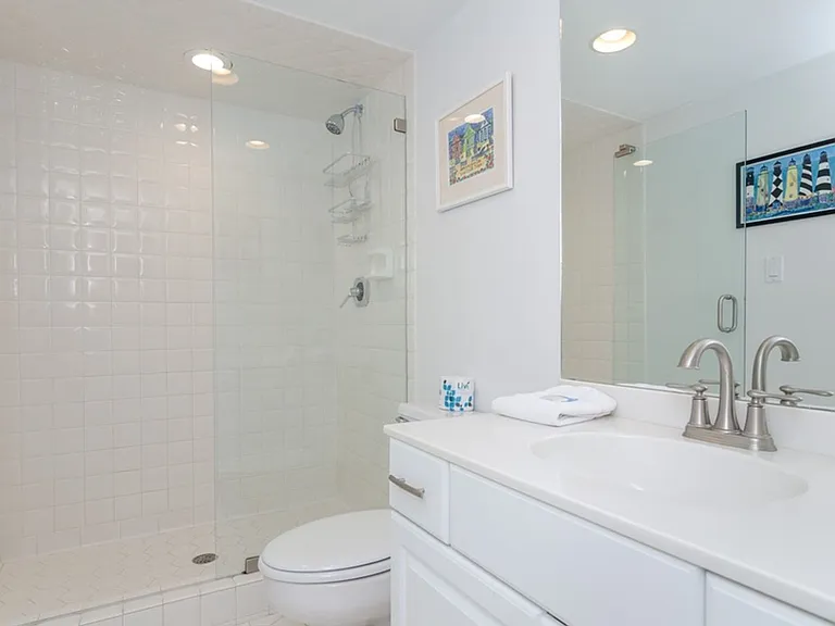 2400 N Lumina Ave #2 — Photo 25