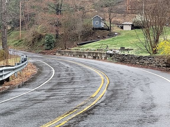 4th image of 124 Pigeon Roost Rd