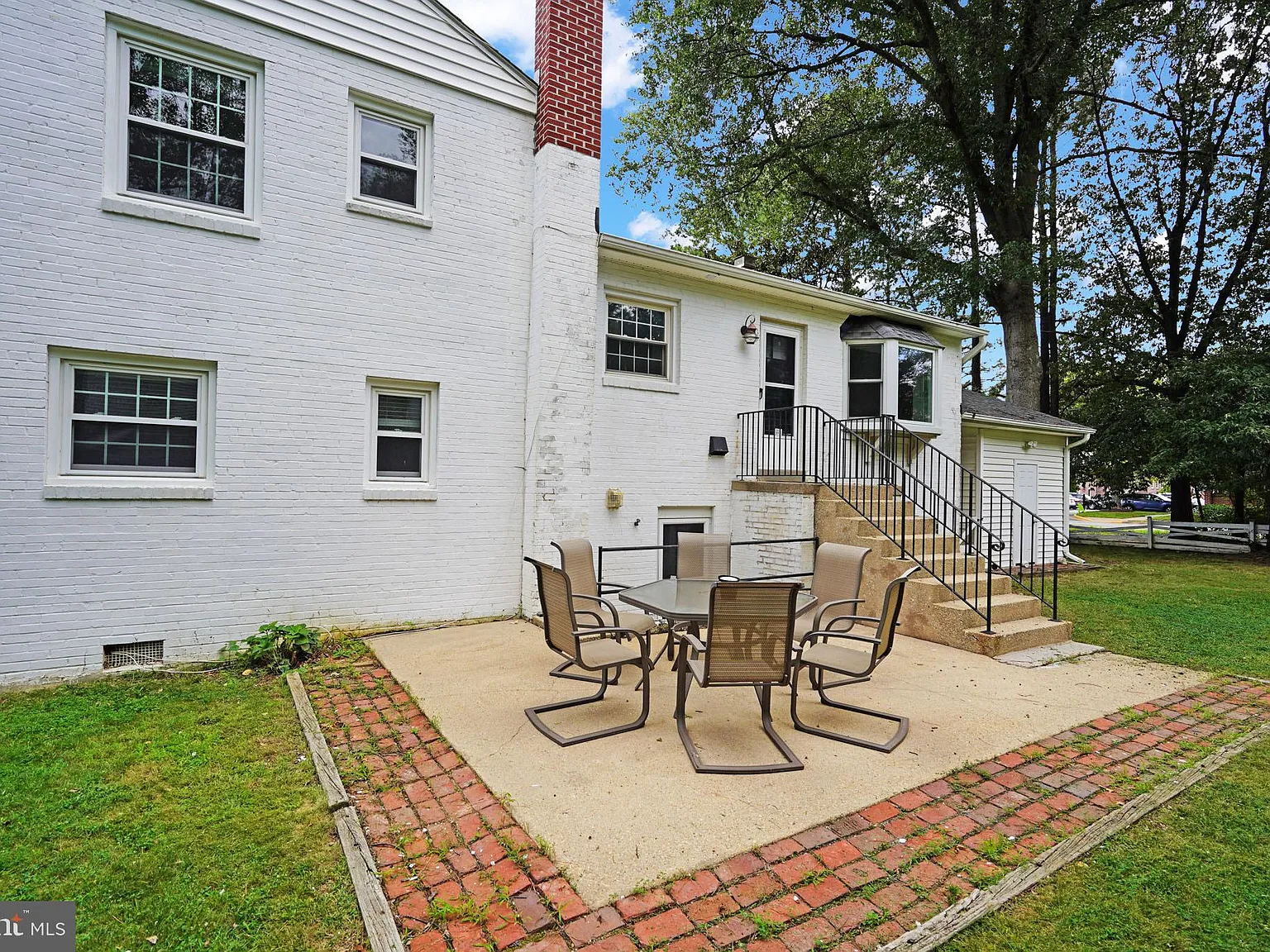 5 bed, 1400 sqft, $4,700 — Photo 4
