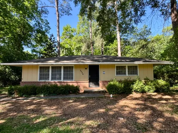 2534 Huntington Dr, Macon, GA 31204