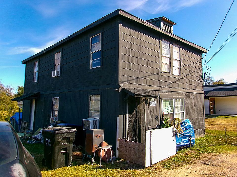1st image of 1821 Johnson St