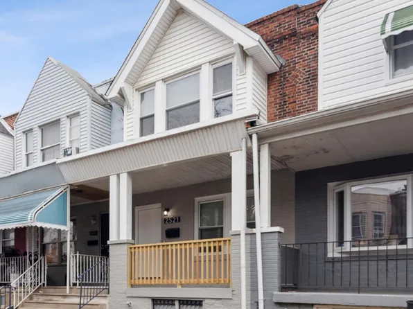 2521 Bonaffon St, Philadelphia, PA 19142