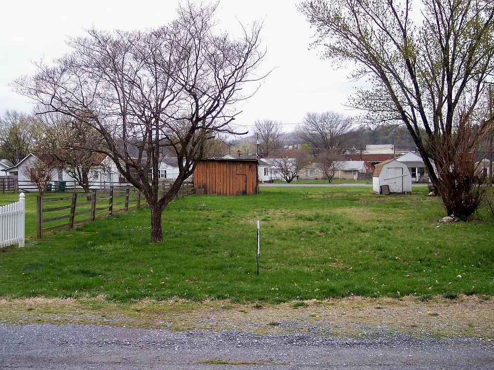 1st image of 1253 Cherry Ave