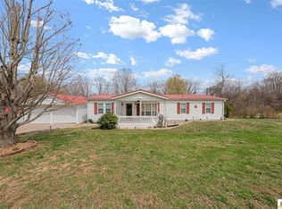 656 Beaver Point Rd, Glasgow, KY 42141