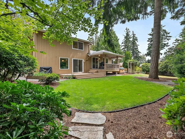 12610 Vine Maple Drive SW, Lakewood, WA 98499