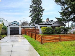 7934 NE Schuyler St, Portland, OR 97213