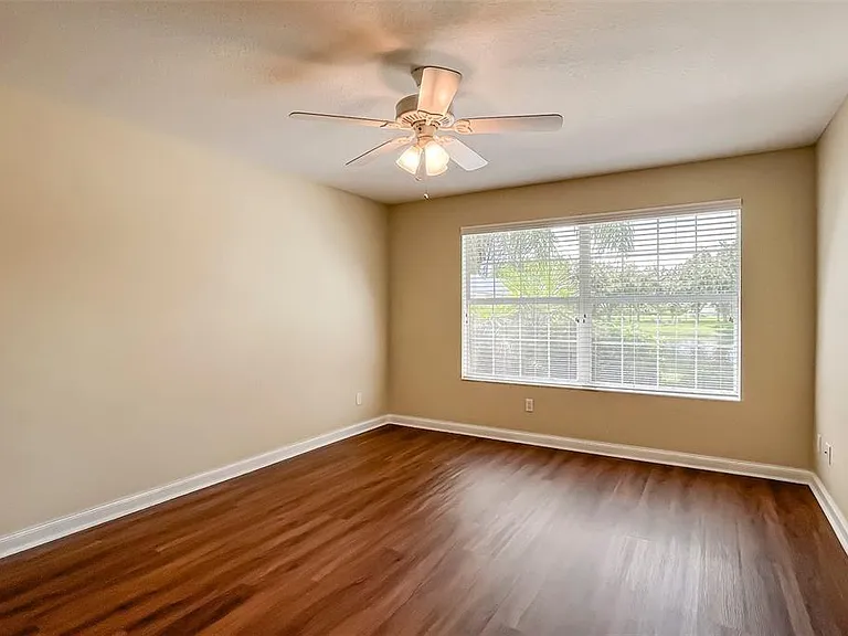 11830 Delfina Ln — Photo 17