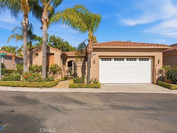 2nd image of 5640 Queen Palms Dr