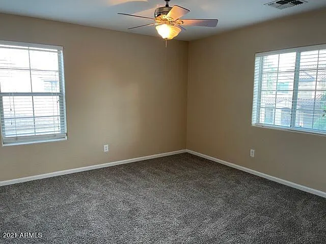 2972 E Franklin Ave — Photo 15