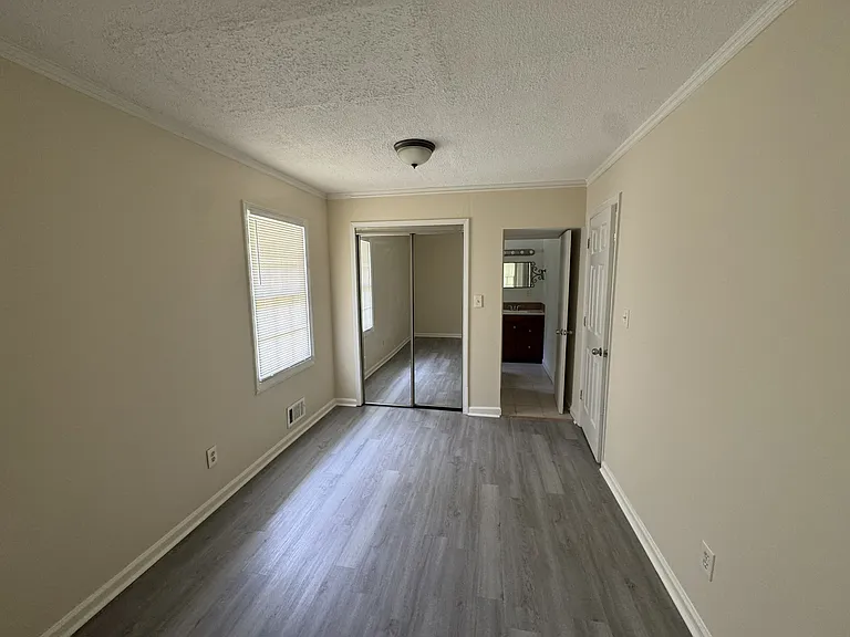 2408 Melody Ln NW — Photo 13