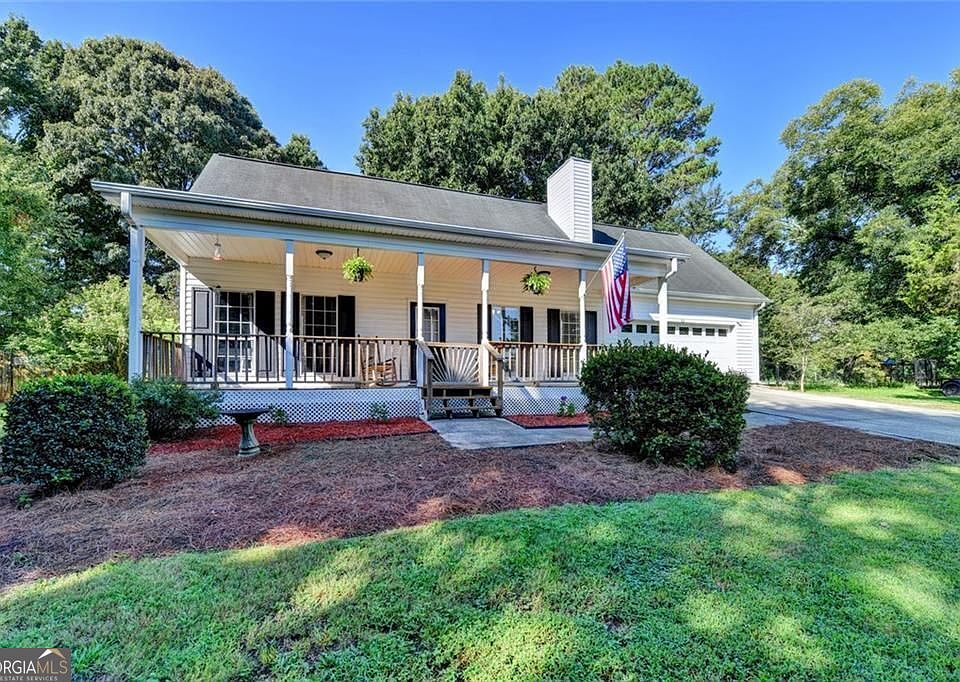 1st image of 85 Cypress Pl