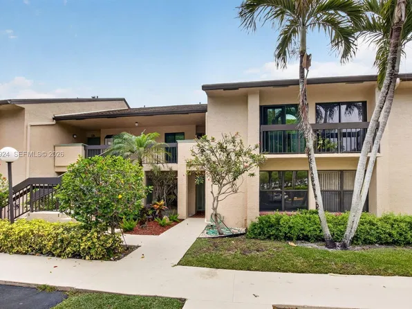 5021 Oak Hill Ln APT 114, Delray Beach, FL 33484