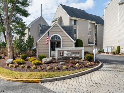 104 River Renaissance #A4, East Rutherford, NJ, 07073
