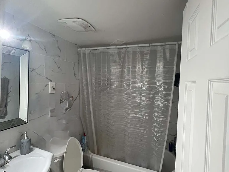 38 Celeste Dr #BASEMENT — Photo 8