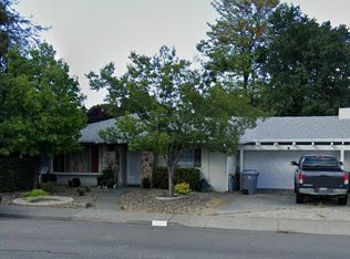 321 Alamo Dr, Vacaville, CA 95688