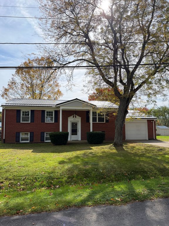 805 Lura Rd - Property Image
