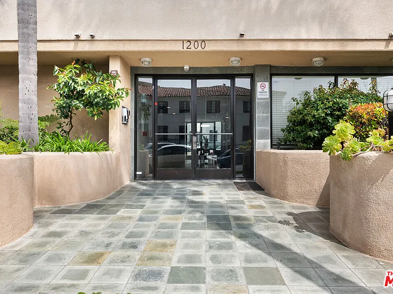 1200 S Corning St #201 — Photo 1