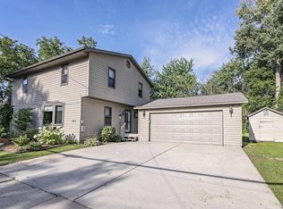 143 Campbell St, Columbus, WI 53925