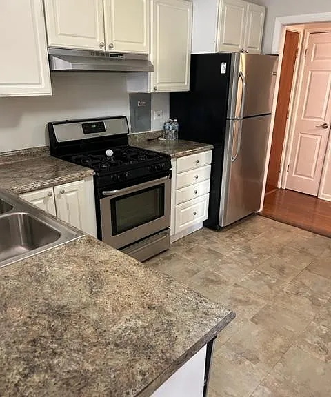 100 N Dryden Pl #1C — Photo 22