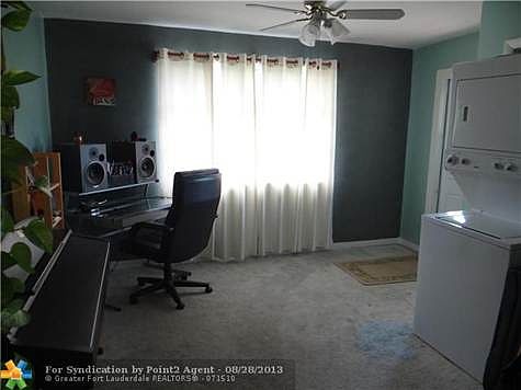 5th image of 2175 NE 56th St APT 212