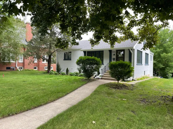 1110 Ridge Rd, Wilmette, IL 60091