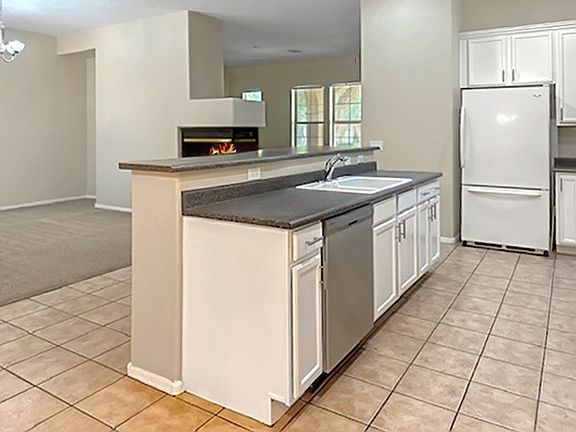 4th image of 21176 W Sunrise Ln