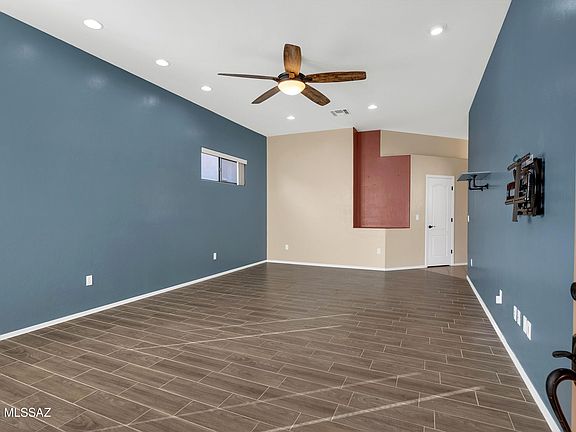 3rd image of 2511 N Avenida Tabica
