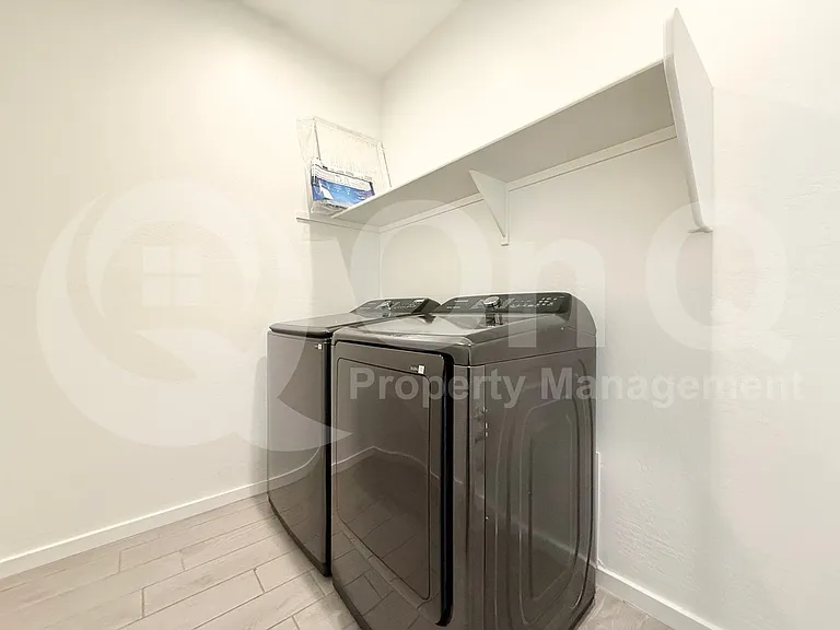 17679 W Pinnacle Vista Dr — Photo 16