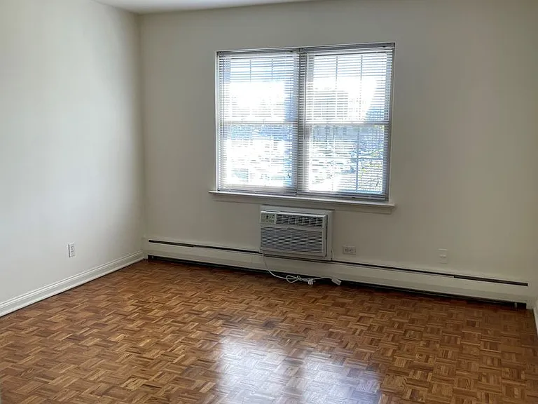 16 W Montgomery Ave — Photo 16