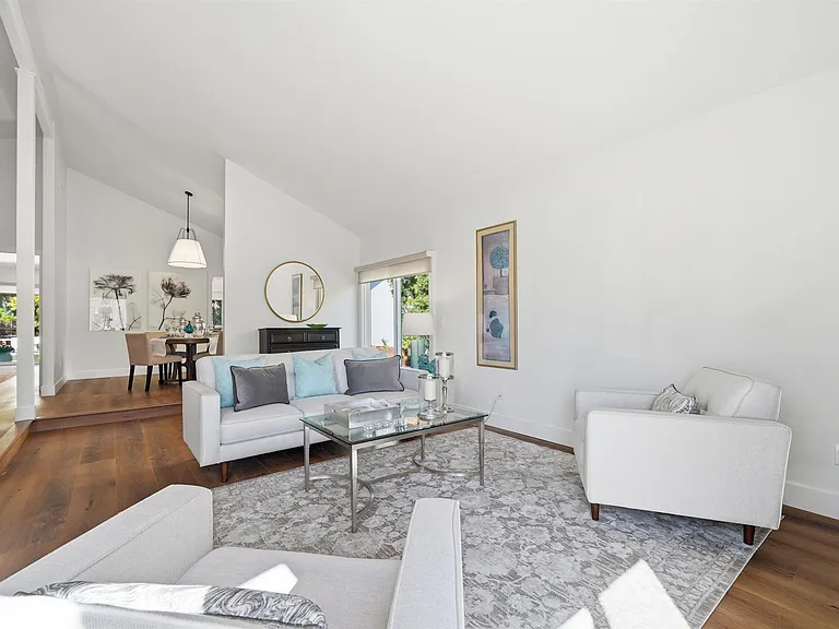 4350 Columbine Dr — Photo 8